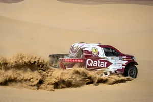 Nasser Al-Attiyah gana en la Dubai Baja con Toyota
