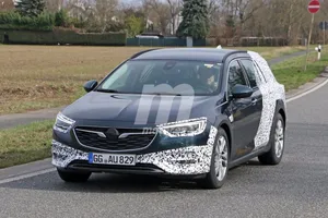 Opel Insignia Country Tourer 2017: cazada la variante más polifacética de la gama