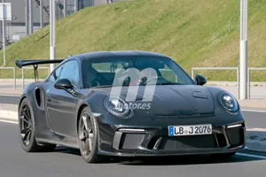 Porsche 911 GT3 RS: va dejando ver sus novedades poco a poco