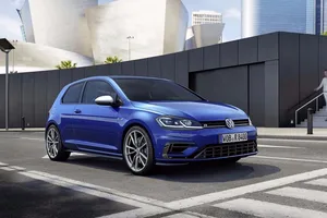 Precios del Volkswagen Golf R 2017: la versión más radical ya está en España