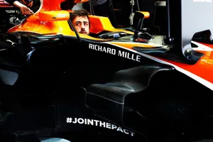 Alonso: "Es increíble que en la cuarta carrera estemos penalizando"