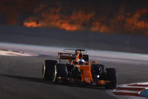 Alonso tras romper motor en Q2: "No haremos la carrera con toda la potencia"