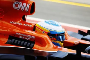 Alonso: "Honda sólo nos deja rodar cuatro vueltas en los libres 3"