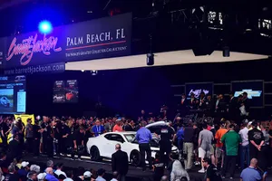 El primer Chevrolet Camaro ZL1 1LE alcanza los 250.000 en subasta