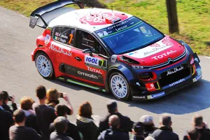 Doble scratch de Kris Meeke para liderar el Tour de Corse