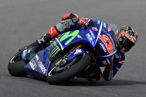 Maverick Viñales escapa de las caídas y gana el GP de Argentina