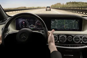 Mercedes Clase S: desveladas las primeras imágenes del interior