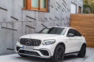 Mercedes-AMG nos desvela el GLC 63 4MATIC+ en su variante coupé