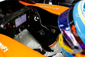 Honda encuentra la causa de la rotura del motor de Alonso