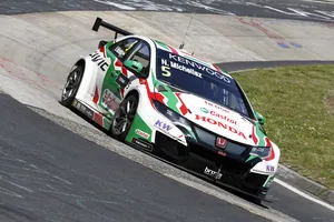 Norbert Michelisz lidera el FP1 del WTCC en Nordschleife