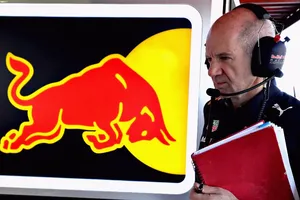 Red Bull se defiende: la estrategia de Max parecía la adecuada