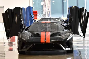 Ford GT 2017: así se fabrica artesanalmente el deportivo de carbono