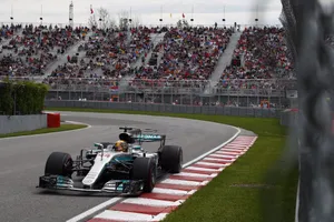 Hamilton se pone a la altura de Senna