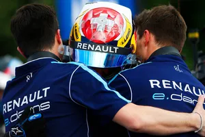 Nissan puede ocupar el lugar de Renault en Fórmula E