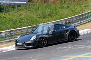 Porsche 911 Turbo: las primeras imágenes del nuevo 992 Turbo