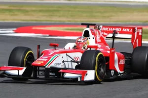 Charles Leclerc mete sexta en Silverstone