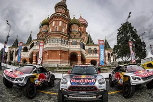 Comienza la aventura, el Silk Way Rally está en marcha