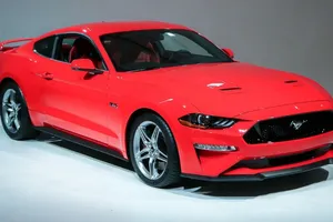 El nuevo Ford Mustang V8 entrega 466 CV y hace el 0-100 en menos de 4 segundos