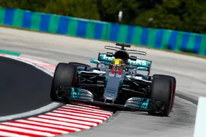 Hamilton se resigna tras ser cuarto: "No se puede adelantar aquí"