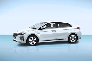 El nuevo Hyundai IONIQ Plug-in Hybrid ya tiene precio en España