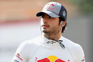 Sainz tras el toque de Kvyat: "Es algo que debe quedar a nivel interno"