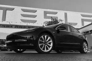 Las primeras imágenes del Tesla Model 3 definitivo de producción