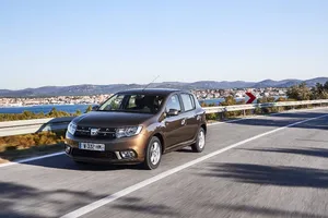 Italia - Junio 2017: Récord para el Dacia Sandero