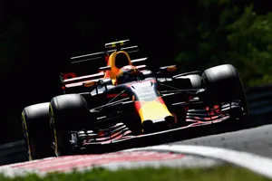 Verstappen alaba las mejoras en el RB13: "Claramente hay más agarre"