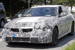 BMW Serie 3: ya cuenta con sus nuevas y tecnológicas ópticas delanteras