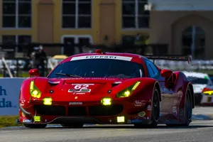 Risi Competizione recupera el Ferrari 'herido' en Le Mans