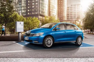 Daimler y BYD planean nuevos coches eléctricos para China