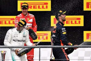 Mercedes cede el cartel de favorito a Ferrari y Red Bull en Singapur