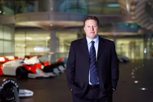 Zak Brown: "En McLaren somos fans del tope presupuestario"