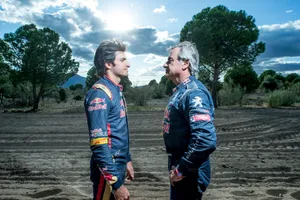 Sainz vs. Sainz: padre e hijo se retan en un cara a cara sobre tierra