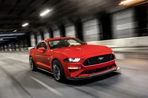 Ford Mustang GT Performance Pack Level 2: el Mustang más agresivo llega en 2018