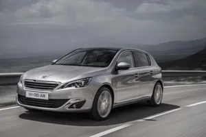 Peugeot 308 estrena motores y una transmisión automática de 8 velocidades EAT8