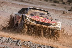 Peugeot lleva el presupuesto del Dakar al World Rallycross