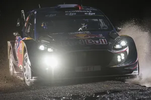 Sébastien Ogier empieza el Rally de Gales al mando