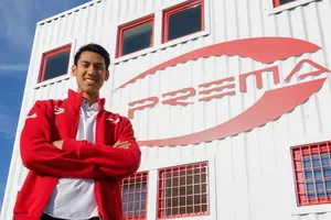 El indonesio Sean Gelael compra un volante en Prema para 2018