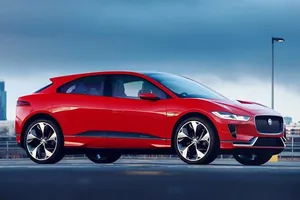Jaguar estudia varias configuraciones de baterías para futuros coches eléctricos