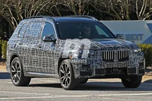 El esperado BMW X7 2019 comienza a perder camuflaje