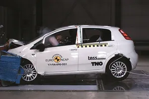 El Fiat Punto obtiene cero estrellas en las pruebas Euro NCAP