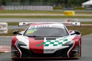 Lowndes defiende triunfo en Bathurst con McLaren GT