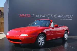 Mazda presentará los primeros MX-5 de su programa de restauración en Japón