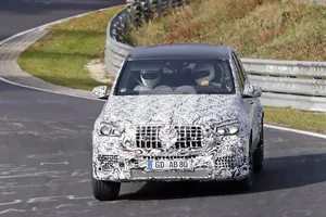 El Mercedes-AMG GLE 63 rueda en el circuito de Nürburgring