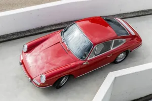 Porsche presenta el recién restaurado 911 más antiguo de su colección