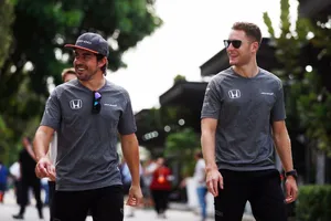 Prost ve a Vandoorne igual o mejor que Alonso: "Es un piloto excepcional"