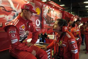 Todt: "Schumacher nos pidió un test en 2001 porque él mismo dudaba de su nivel"