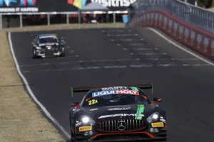 Más de treinta GT3 acuden a las 12 Horas de Bathurst 2018