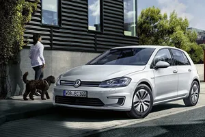 Volkswagen duplica la producción del e-Golf por la alta demanda